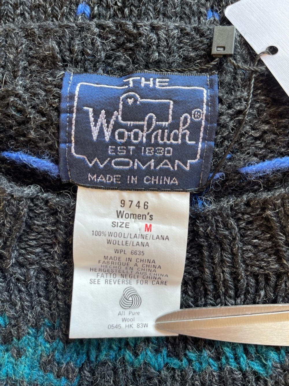 Vintage 1980s/1990s vintage Woolrich knit sweater,  "Swan" or "Goose" sweater - Picture 2 of 11